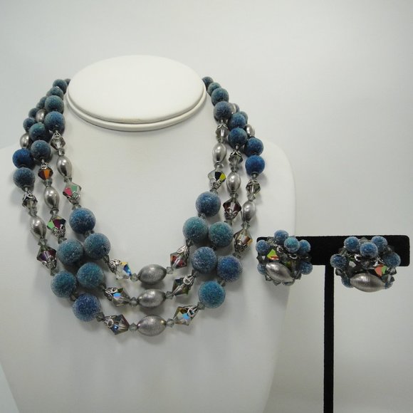 Vintage Fabiola Necklace Earrings Blue Sugar Frosted Beads AB Silver Tone - Picture 11 of 11